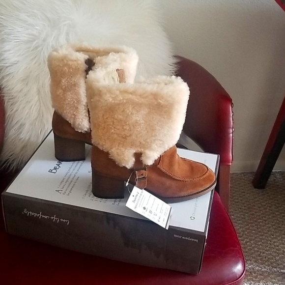 BearPaw Shoes - Bearpaw boots NWT